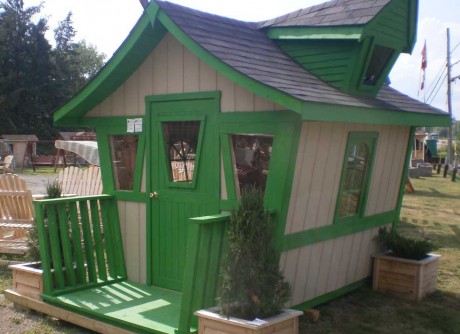 6ft-x-8ft-Crooked-Playhouse-with-3ft-Deck